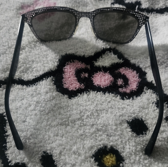 Two pairs of marc by marc jacobs glasses - Picture 4 of 4